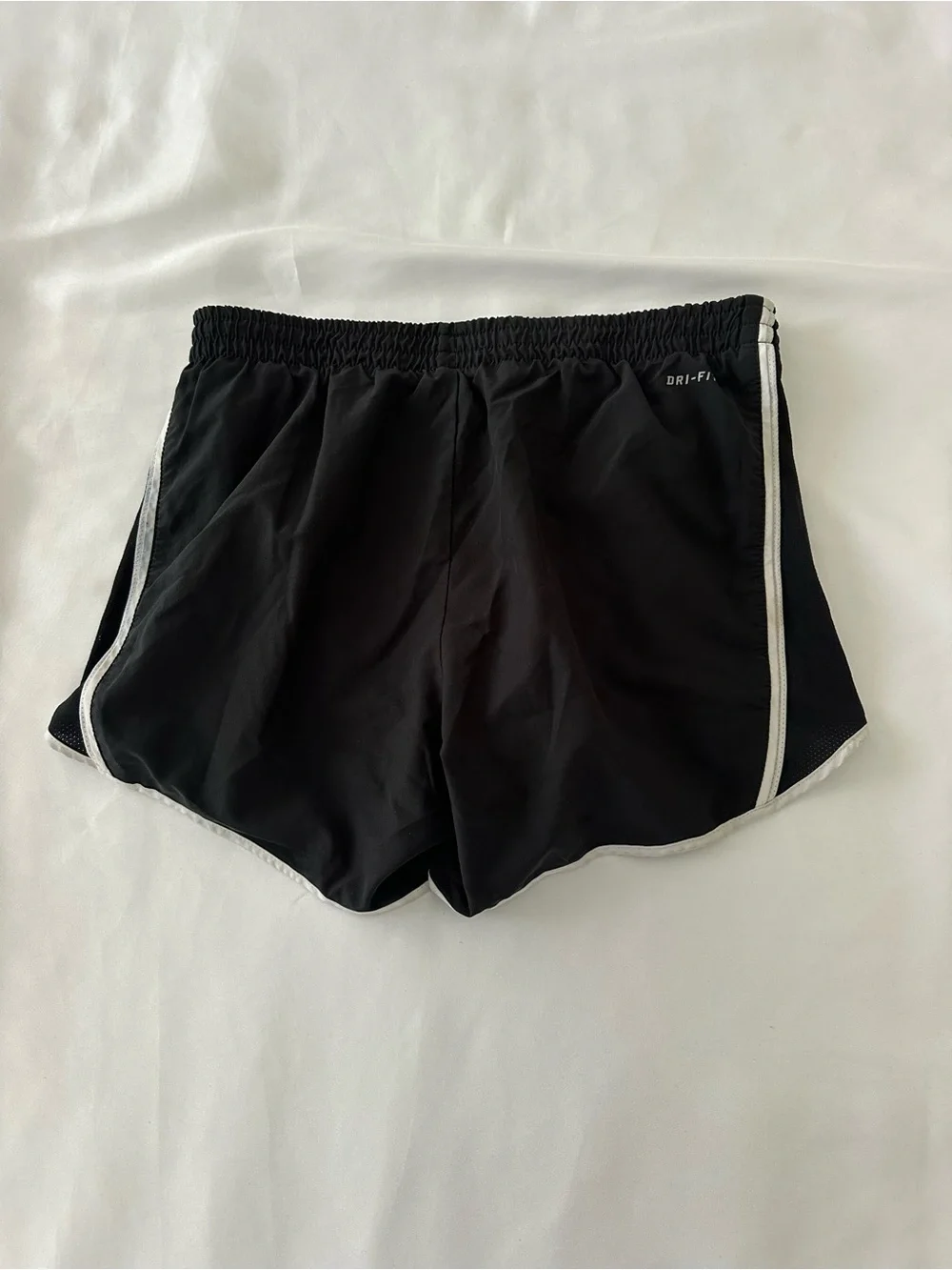 Vintage Nike Women’s Black Running Shorts - Picture 3 of 4